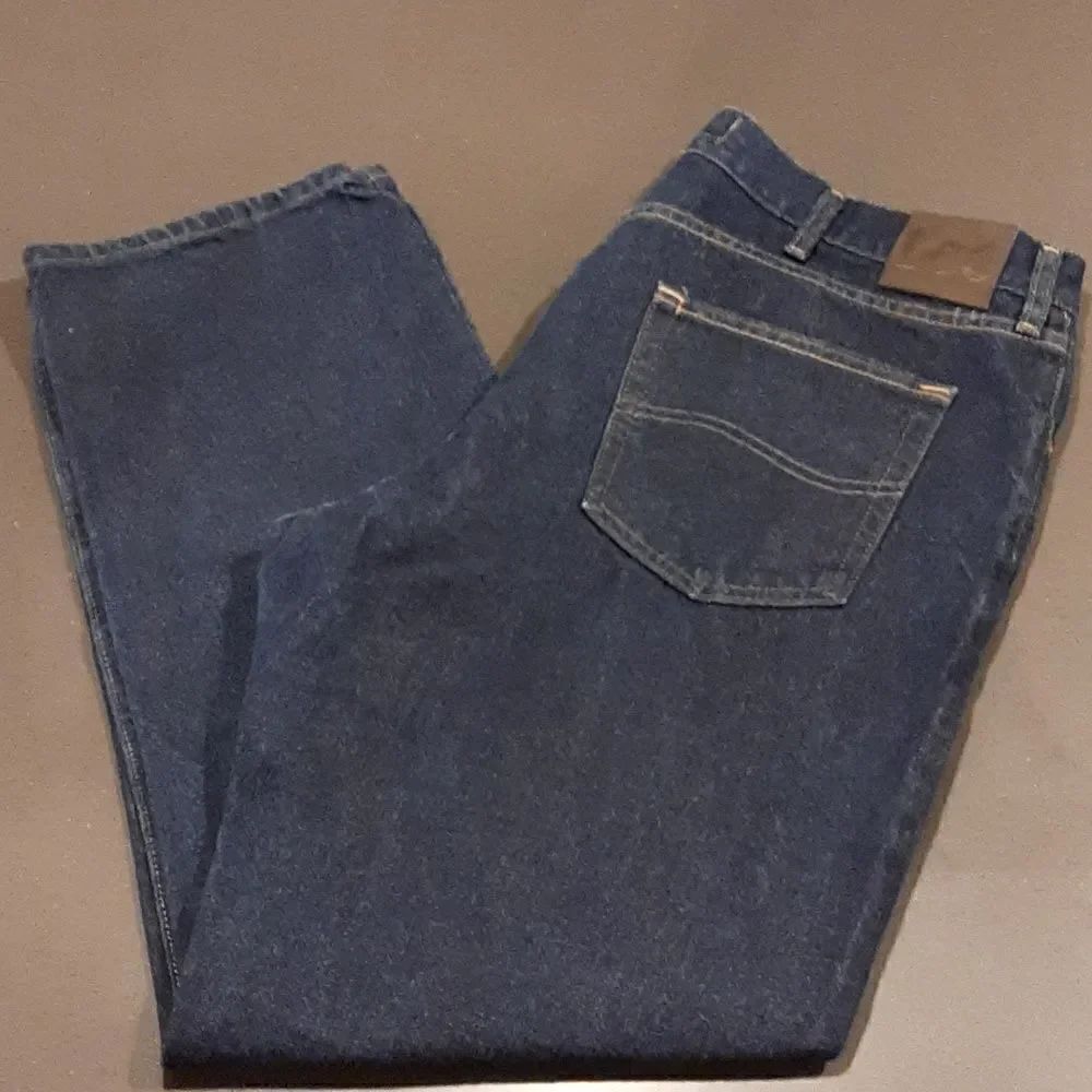 Lee Regular fit straight leg jeans NWOT